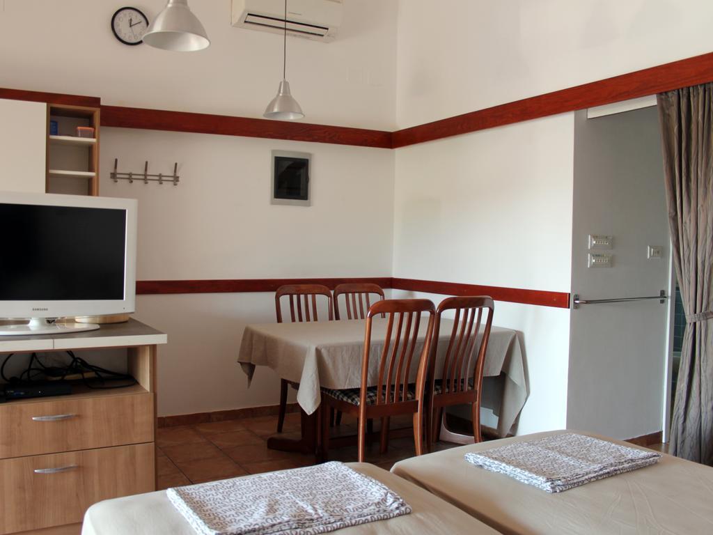 Ra-Krvavica Studio Chambre photo